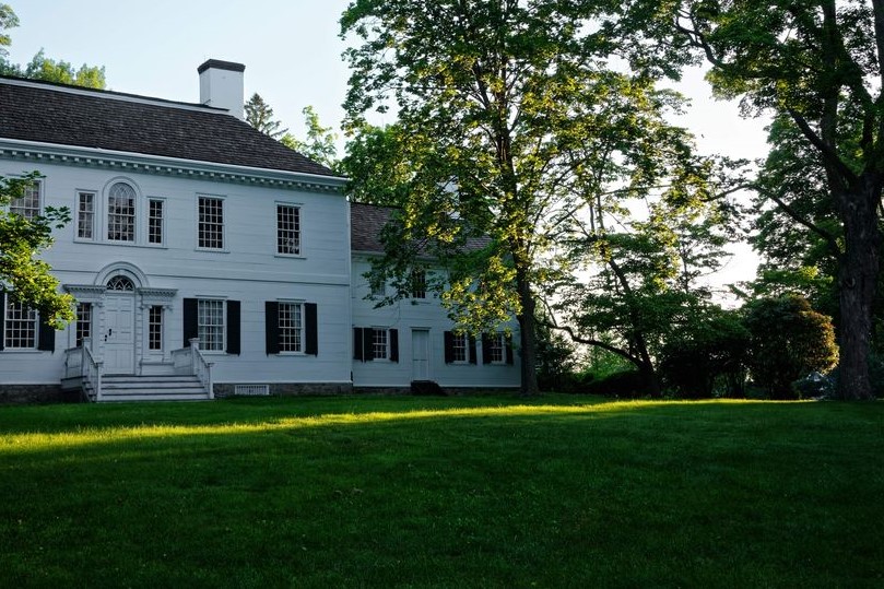 officials at the park then assigned him the task of shooting the much more rustic sheds at Jockey Hollow Park, where Washington&rsquo;s troops were sheltered.