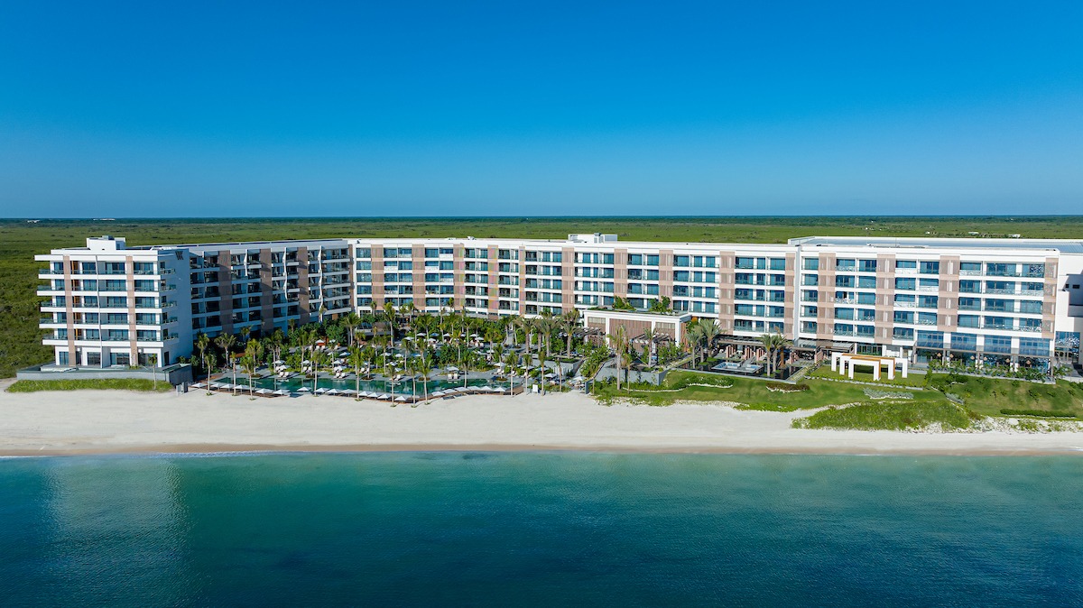 Aerial view of the Waldorf Astoria Cancun. Photo by Victor Elias Photography
