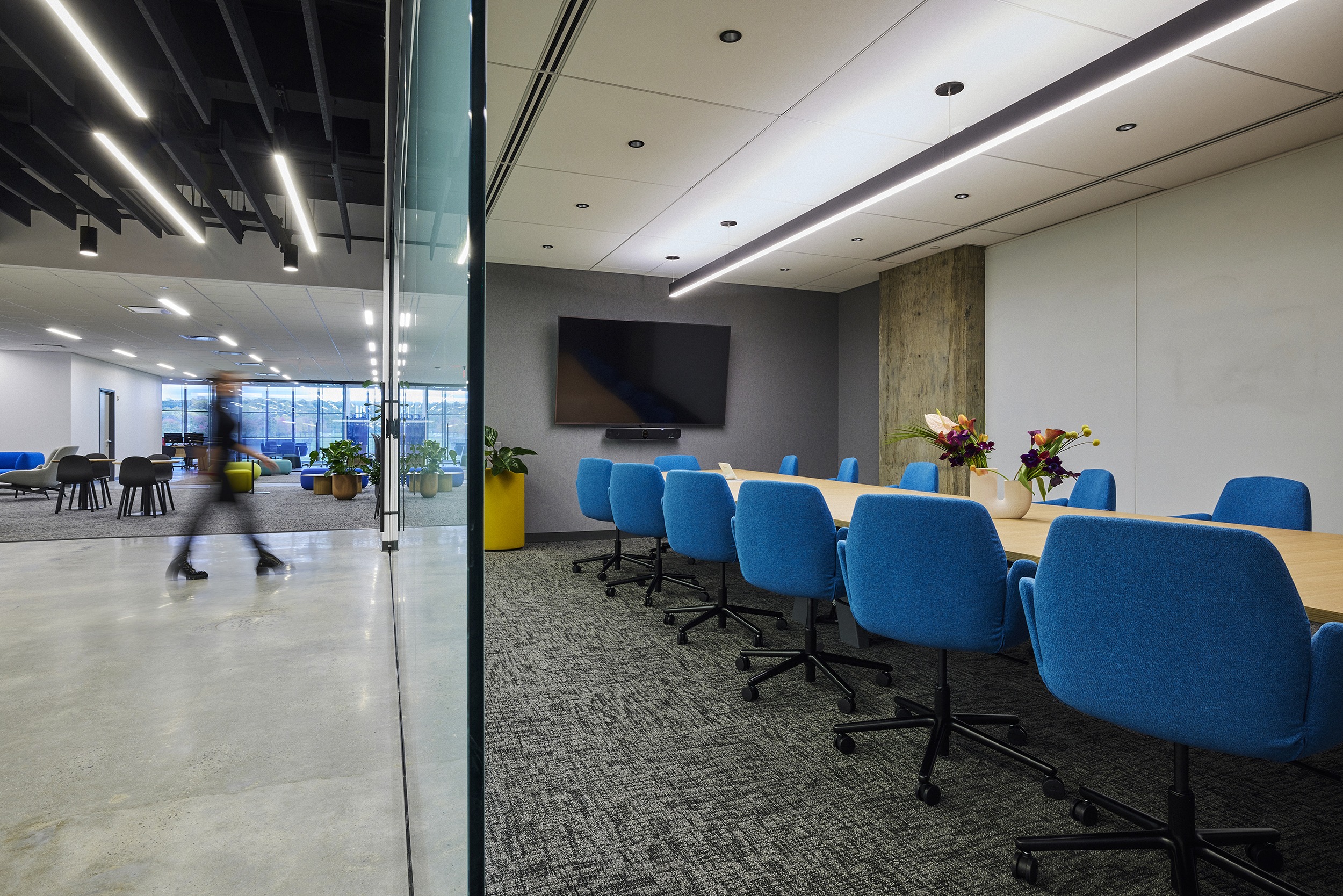 NPZ_Bell_22_0201_Ghost (1)