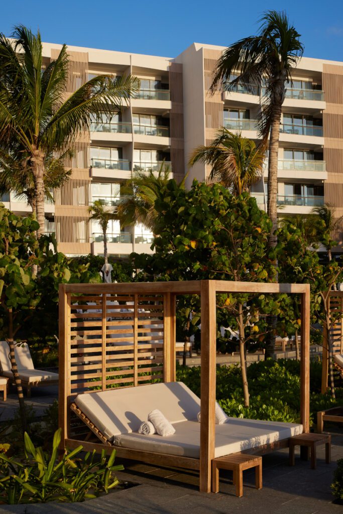 Waldorf-20025A-683x1024