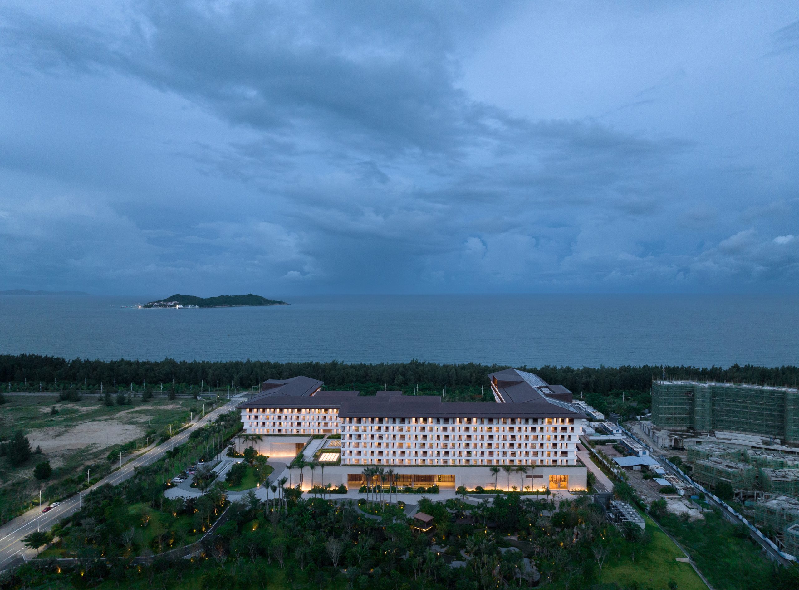 Neri_Hu Project_Sanya Wellness Retreat_Aerial_Photo by Chen Hao