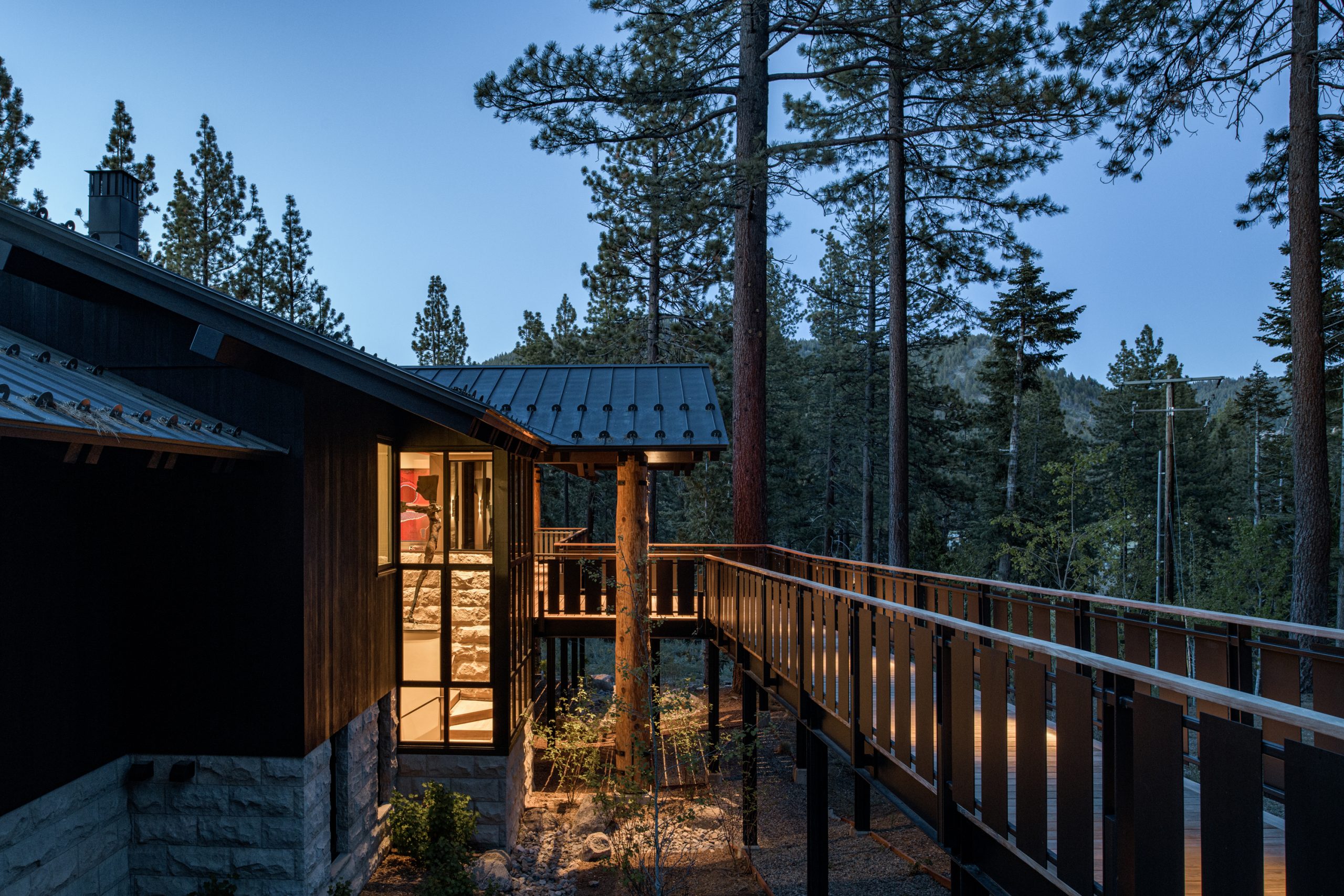 GabeBorder-YellowJacket-71 (1)