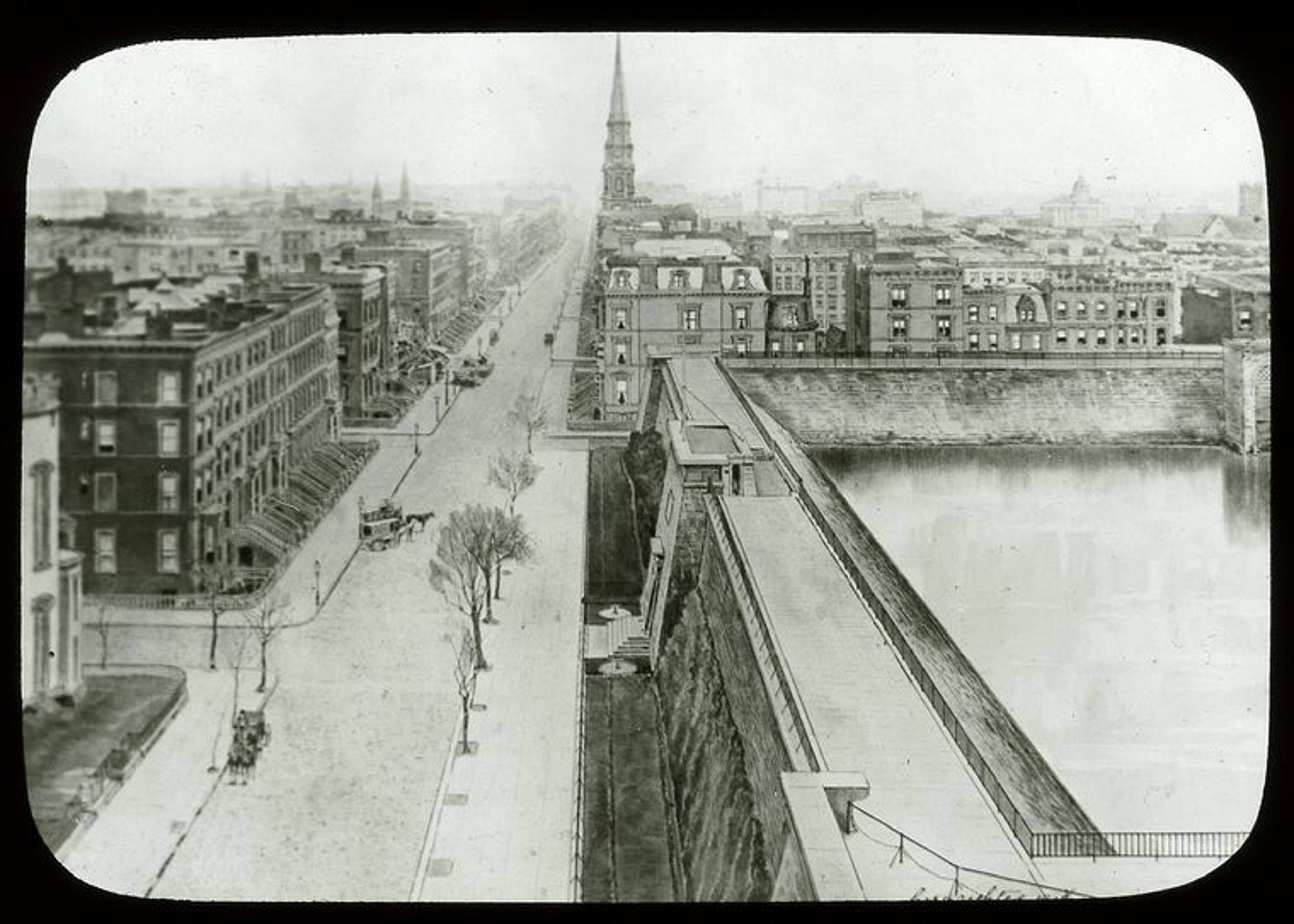 Chapter 9_Fifth Avenue looking south with Croton Reservoir_465505_NYPL