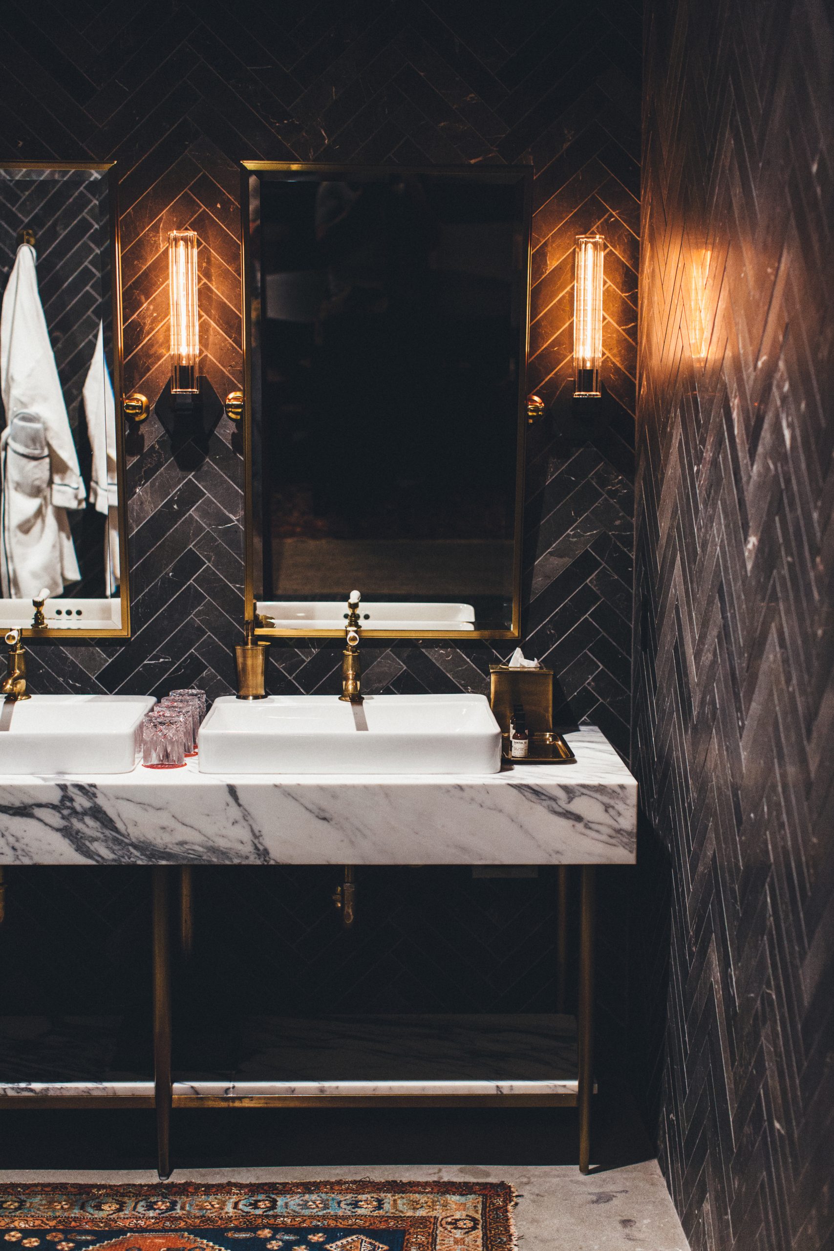 Detroit Foundation Hotel _ Room (3)