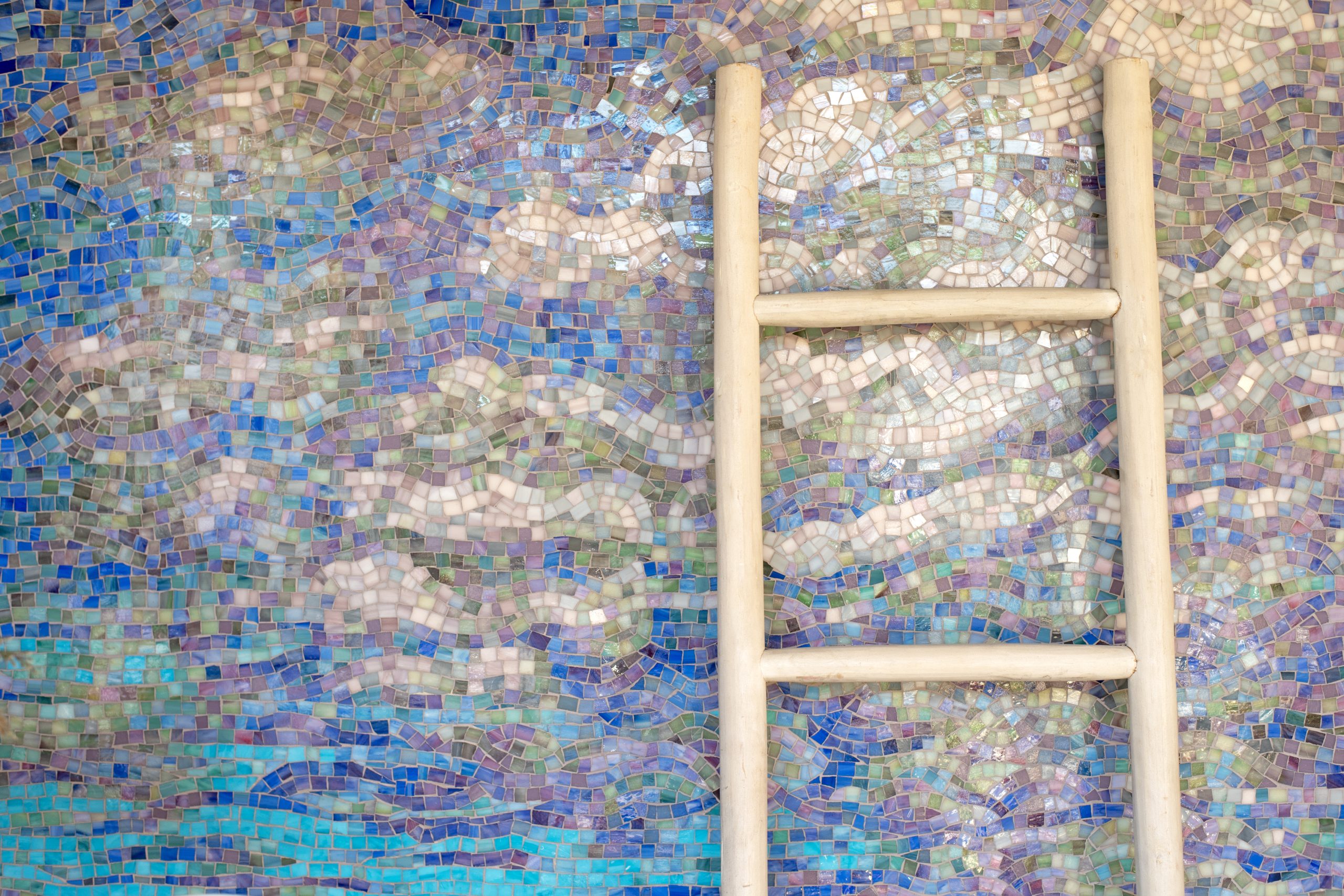 NewRavenna_Daybreak_ladder