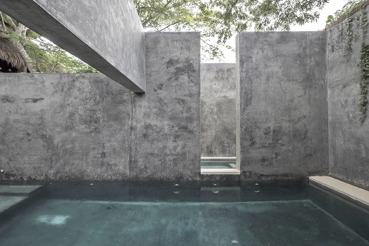 The original plan by the previous owners was for a more generic Quintana Roo feeling, which was drastically modified.