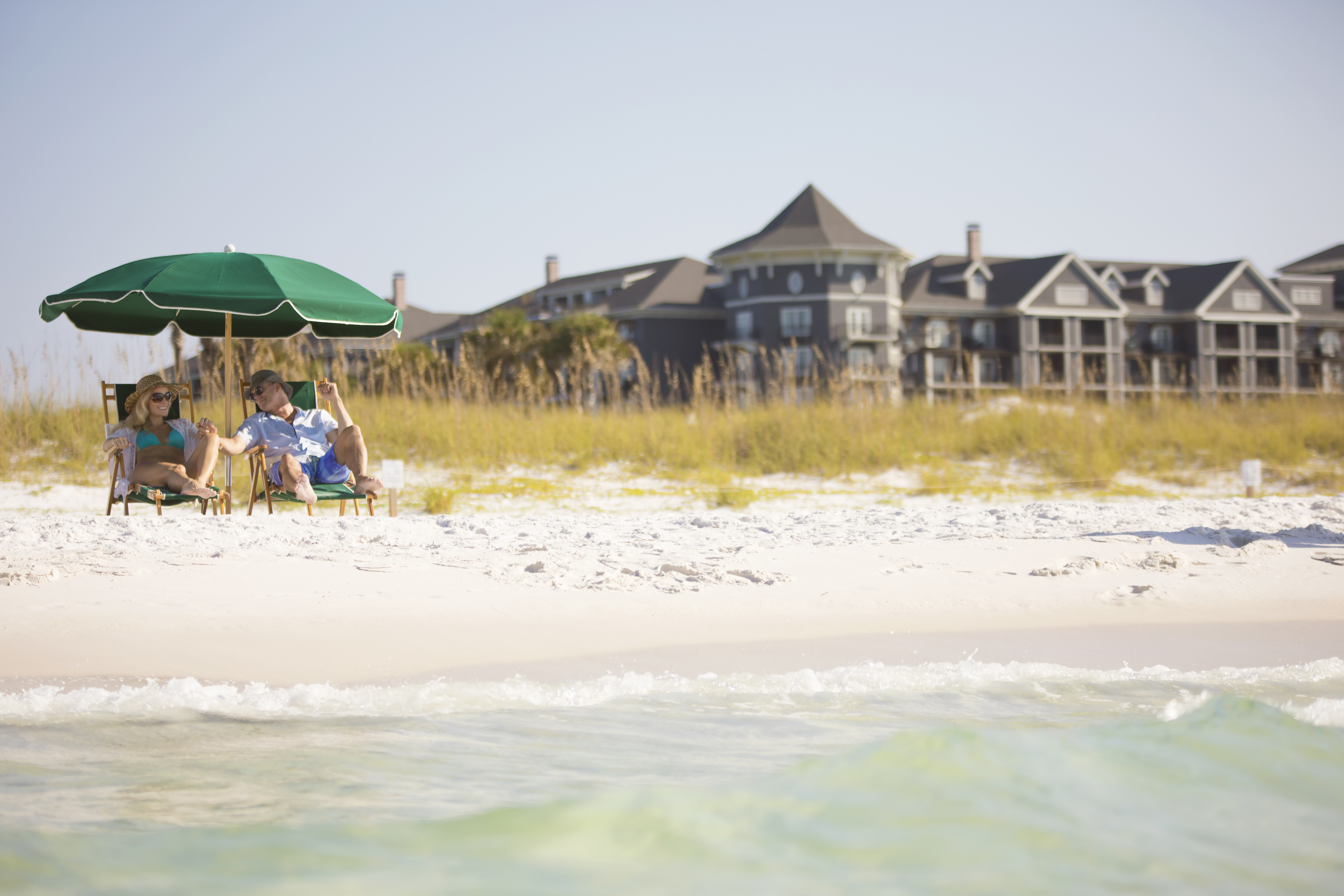 The Henderson contains 170 guest rooms and 10,000 square feet of conference space. Across the street, on the oceanfront, is the adults-only Henderson Park Inn.