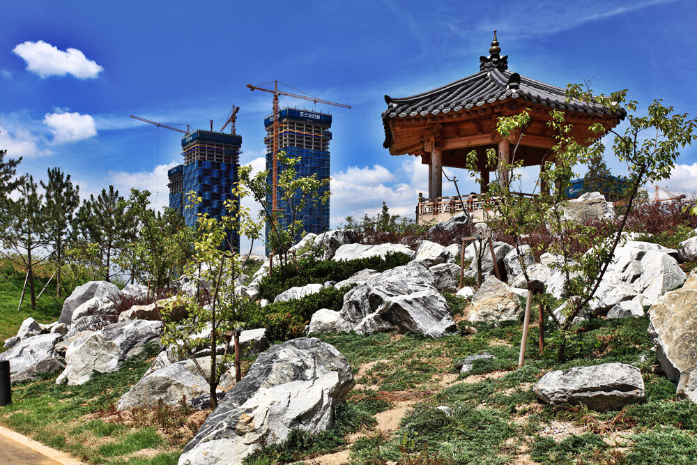 At Incheon, seventeen miles southwest of Seoul, Phase I of New Songdo City opened in August 2009.